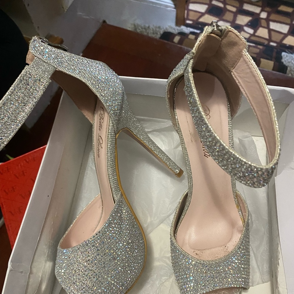 Sexy zapatos de tacón muy cómodos color Si Plateados